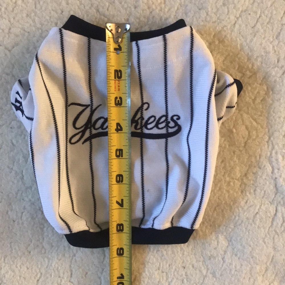 🎉HP🎉 | MLB | Genuine New York Yankee Striped Pet / Dog Baseball Jersey Size XS - Picture 10 of 12